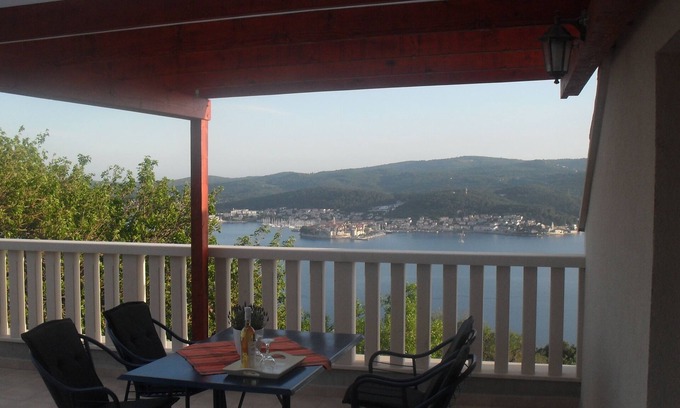 Kuciste Apartment | Unforgettable One Bedroom Apartment with Sea View Terrace