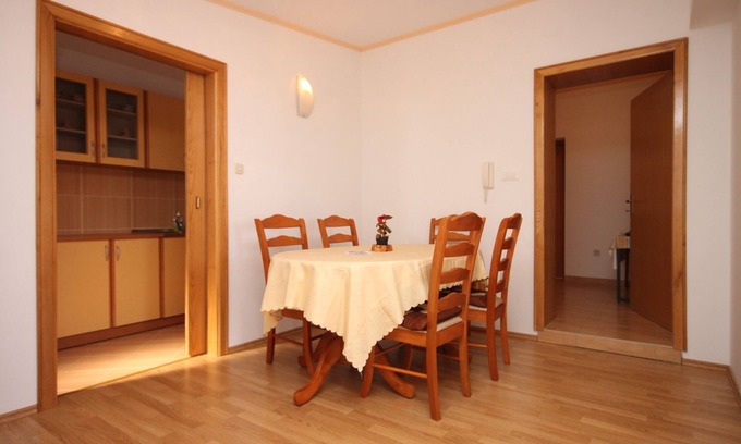Gradac Apartment | Sea View One Bedroom Apartment with Terrace in Gradac