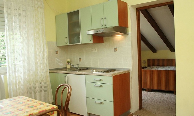 Island Hvar Apartment | Cozy One-Bedroom Apartment with Balcony in Jelsa, Hvar