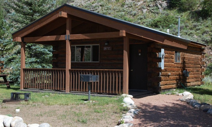 Almont Cabin | Cozy One Bedroom Cabin with Great Amenities & Parking