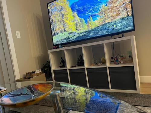 Langford Apartment | Cozy One Bedroom Condo Near Top Amenities and Family Fun