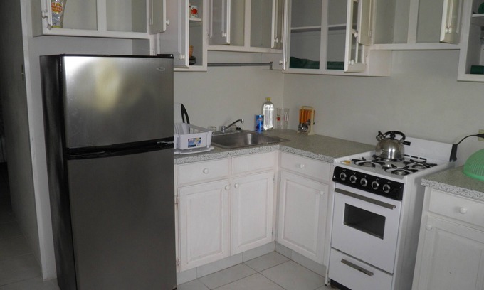 Edey Apartment | Cozy One Bedroom Apartment with Essential Kitchen Amenities