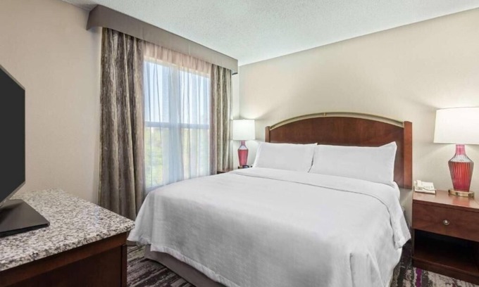 Orlando Apartment | One Bedroom King Suite Near Walgreens ORL