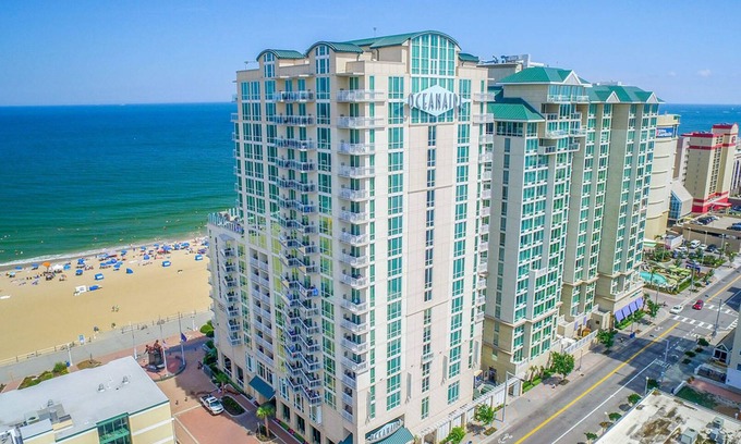 Northeast Virginia Beach Condo | Oceanfront One Bedroom Condo with Pool & Spa in Virginia Beach