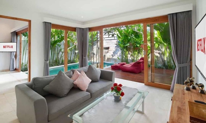 Tanjungbenoa Villa | Private Pool & Rooftop Retreat: One Bedroom Getaway