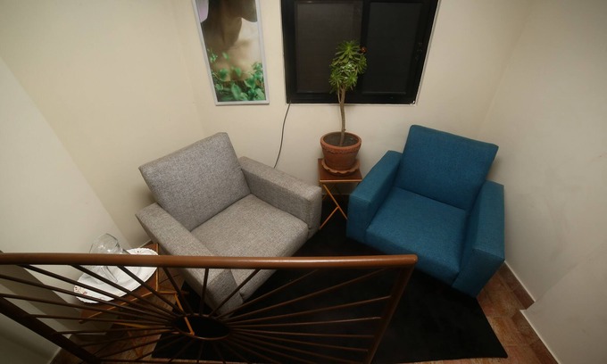 Lalitpur Apartment | Cozy Studio Apartment in Patan with Breakfast & Kitchen