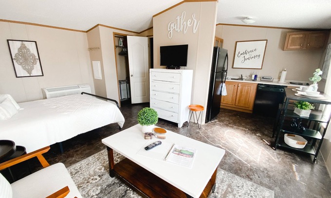 Levelland Apartment | One Bedroom Studio