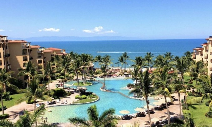 Flamingos Villa | Exceptional One Bedroom Suite at Villa del Palmar Beach Resort
