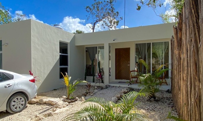 Chemuyil House | Inviting One Bedroom Villa with Private Pool Near the Beach