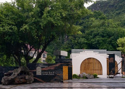 Hoa Lu Resort | One Day Tam Cốc Retreat