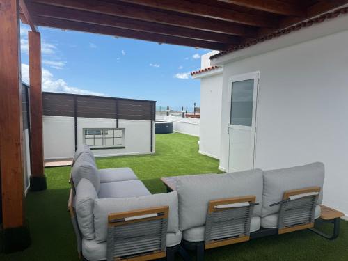 Aguimes Apartment | Experience One Life, One Dream with Family-Friendly Amenities