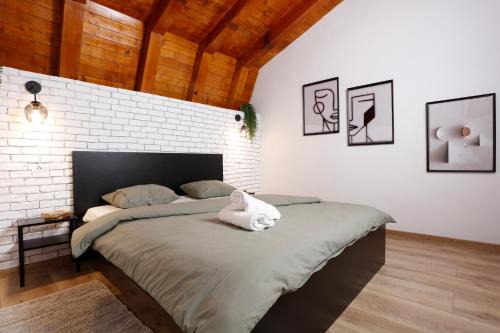 Bucharest City-Centre Apartment | Discover One Love Central Cottage: 4-Star Guest Favorite