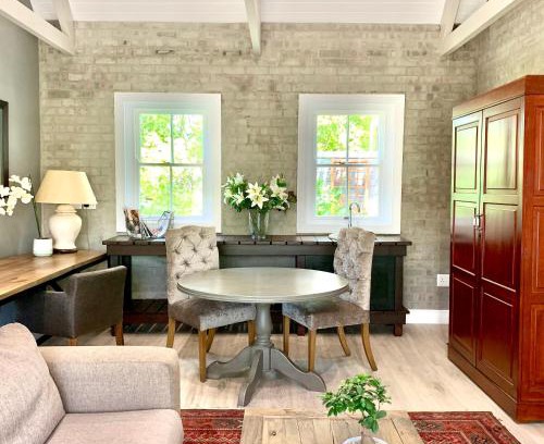 Somerset West House | Discover One Oak Guest House: Exceptional 4-Star Stay