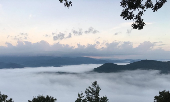 Dillard House | Unforgettable Stay Above the Clouds with Pool & Fireplace
