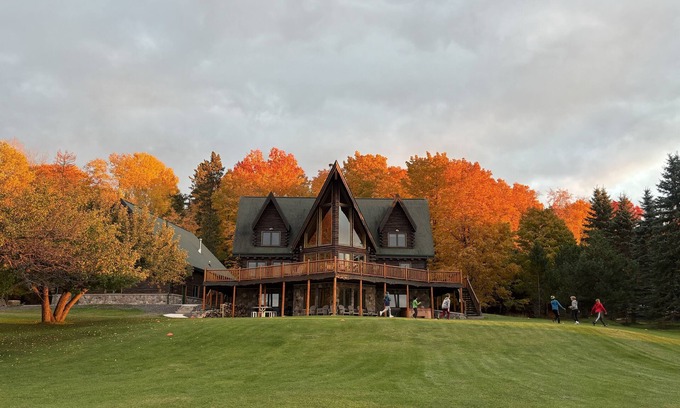 Skanee Cabin | Exclusive Log Home Retreat on Beautiful Lake Superior