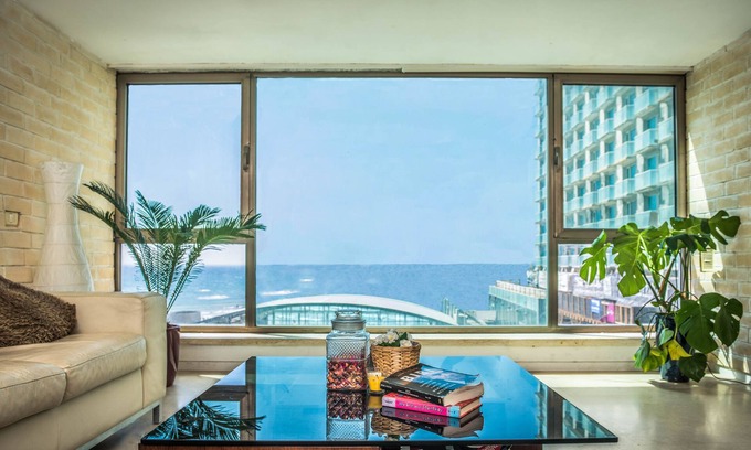 Tel Aviv Promenade Apartment | Unforgettable Gordon Beach Front 2BR Apt with Ocean Views