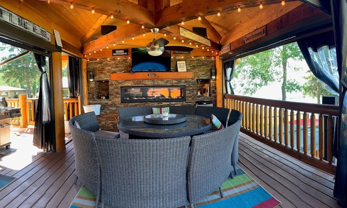Division No. 11 House | Unforgettable Pigeon Lake Lakefront Retreat with Ocean Views