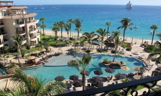 Los Cabos Condo | Prime Resort Location with Oceanfront Views and Pools