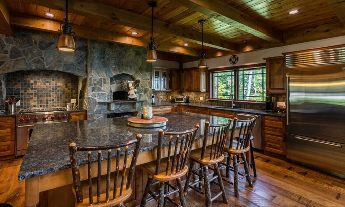 Stratton Mountain House | One of Stratton Mountain's best Homes to Rent