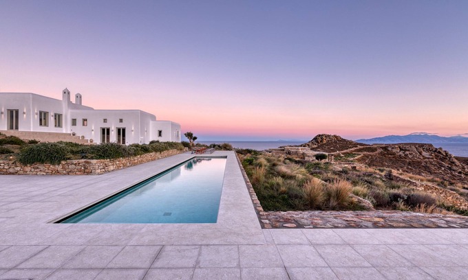 Paraga Villa | Experience Mykonos Island Lifestyle at Our Unique Luxury Villa