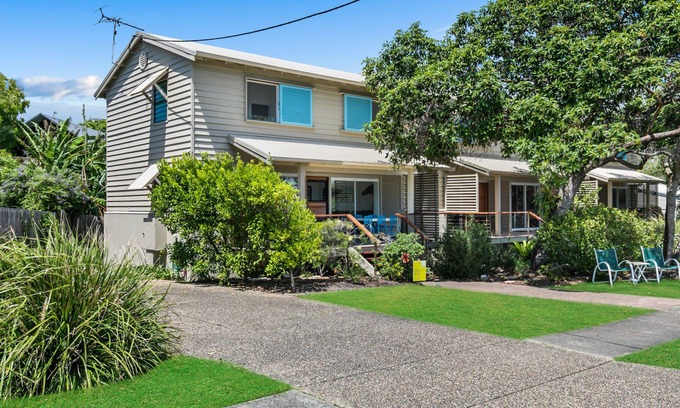 Point Lookout House | Ideal Townhouse with Beach Views and Family-Friendly Amenities