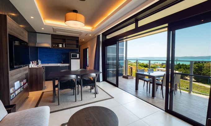 Nakijin Hotel | Relaxing Ocean View Suite at One Suite The Terrace