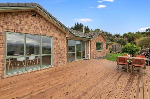 Wakefield House | Discover One Two Eight: Family-Friendly Richmond Retreat