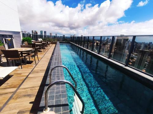 Tambau Apartment | Relax at One Way: 4-Star Family-Friendly Retreat
