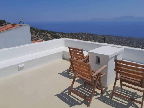 Nikia Apartment | Guest Rated: Oniropagida Nisyros Apartments with Nikia View