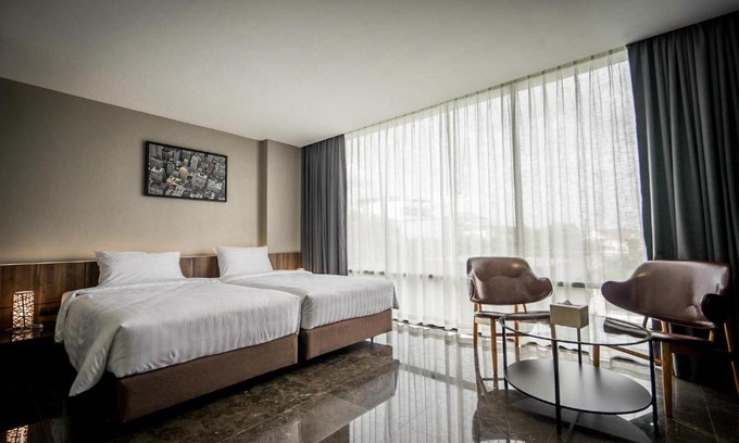 Ramkhamhaeng Hotel | Discover Onix Hotel Bangkok: 4-Star Comfort Awaits You
