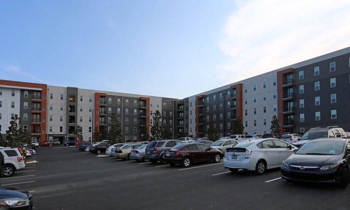North Northwest Pensacola Apartment | Only 725 a month, shared housing, everything included, month to month.