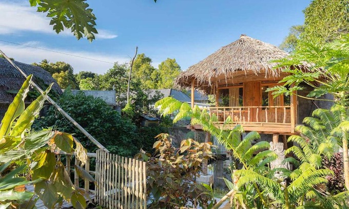 Tomohon House | Cozy Onong's Homestay & Cafe with Breakfast Included