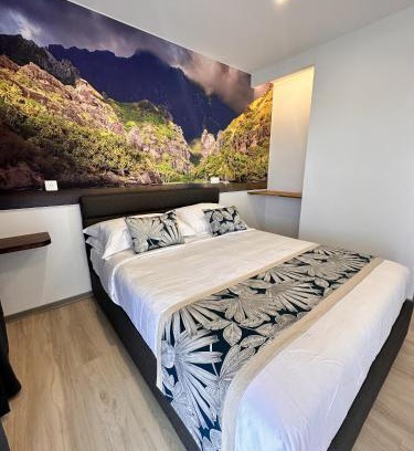 Faaa House | Ononui Lodge: Ocean-View Rooms with Private Balconies