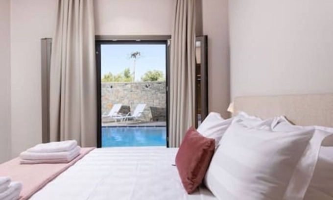 Dassia Apartment | Onore Lake Suite & pool | Dasia
