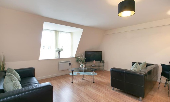 West Bridgford Apartment | OnPoint - Cozy 2 Bed Apartment in City Center