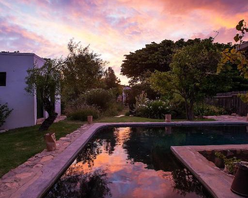 Prince Albert House | Pet-Friendly Onse Rus Guesthouse with Pool & Breakfast