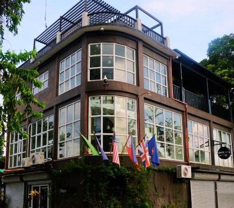 San Carlos City Bed & Breakfast | Pet-Friendly ONYX B&B with Ocean View and Pool Access