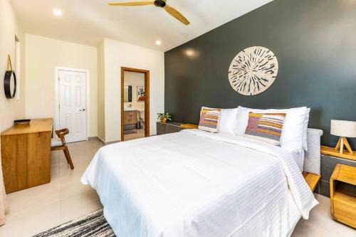 Long Bay Apartment | Discover Onyx I Long Bay Retreat: Poolside Paradise Near Beaches