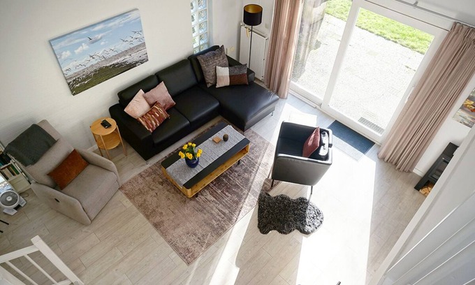Julianadorp aan zee House | Discover Ooghduyne 76: Beachfront Oasis with Spa & Pool