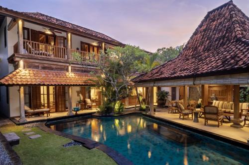 Laksmana Villa | Experience Villa Oost Indies: Beachside Oasis with Pool