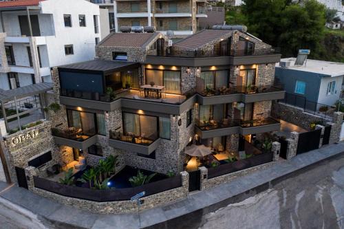 Nafplion City Centre Hotel | Oceanfront Opal Executive Suites: Guest Rated 9.5/10