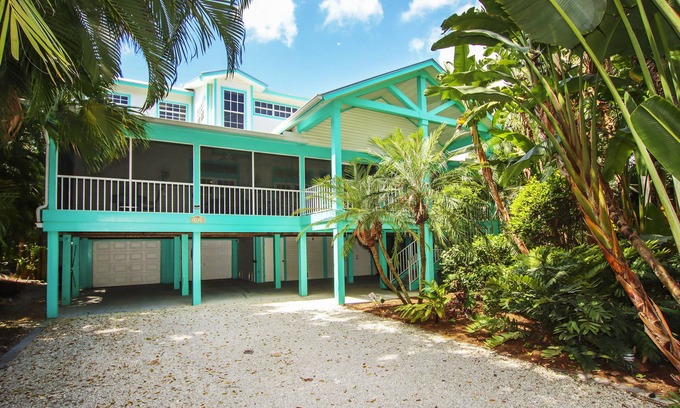 Captiva House | Discover Open Breeze: Beachside Retreat with Private Pool