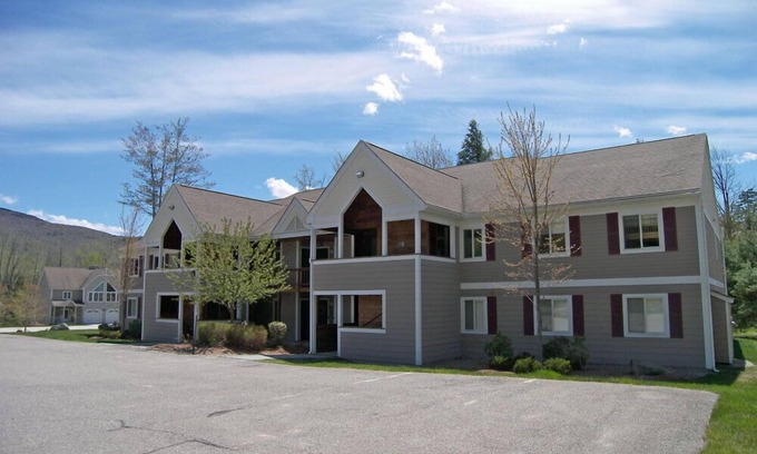Lincoln Condo | Exceptional Getaway at F5008 - Pool, Spa & Family-Friendly