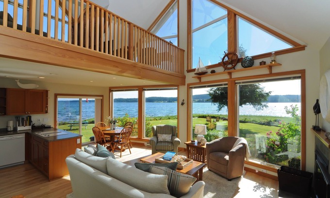 Union Bay House | Oceanfront Retreat with Spa and Breathtaking Views