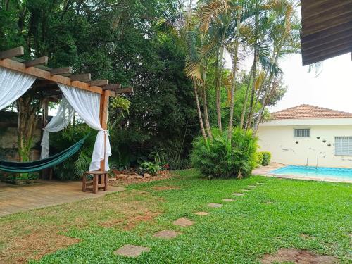Jardim Oriental House | Pet-Friendly Retreat at Open House Timboré with Pool