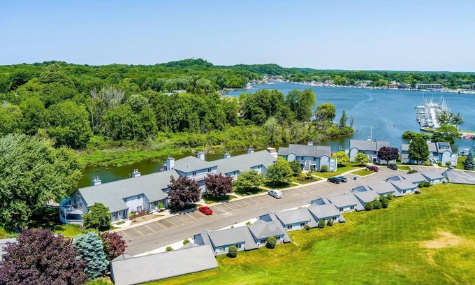 Douglas House | Spacious Townhome with Pool and Ocean Views Near Attractions