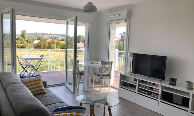 Cabourg Apartment | Cozy Oceanfront Apartment with Terrace Steps from the Beach