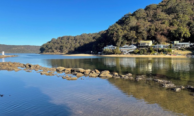 Patonga House | Pet-Friendly Coastal Retreat at Patonga Beach with Spa