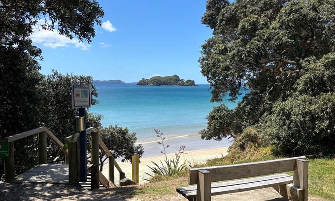 Opito Bay Apartment | Pet-Friendly Opito Bay Studio with Oceanfront Views