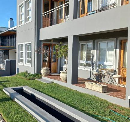 De Kelders House | Guest Rated: Oppikoppi De Kelders - Family Friendly Retreat
